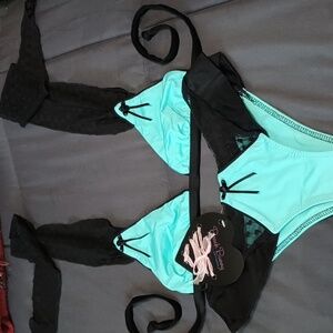 Beach Bunny NWT Small Teal Bikini